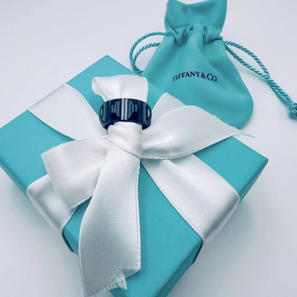 NWT Tiffany & Co. 9 mm Groove Band Ring in Titanium by Picasso with Packaging